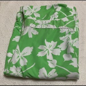 X-Large reversible green and white dress.